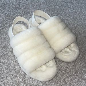UGG — fluff yeah slide